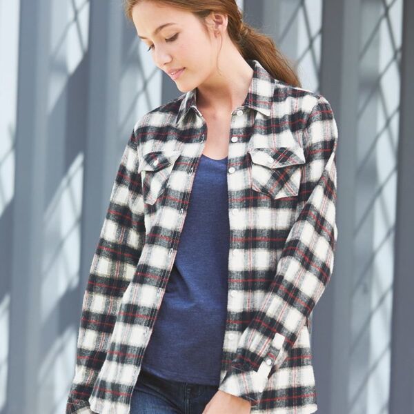 Women's Yarn-Dyed Long Sleeve Flannel Button up Shirt Thumbnail
